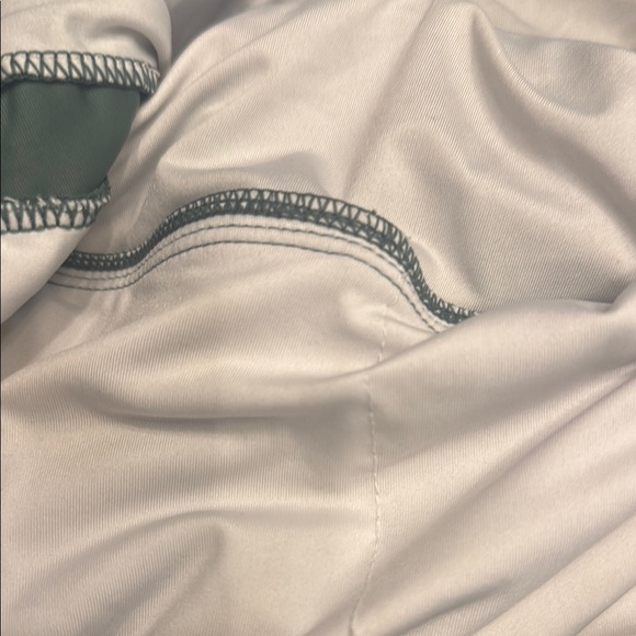 Elegant Green Women's Swimsuit - Picture 6 of 7